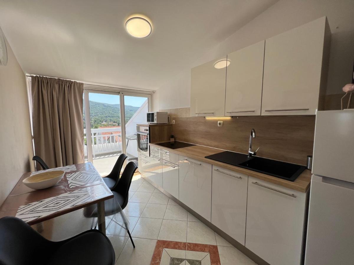 Ana Stari Grad (Hvar)