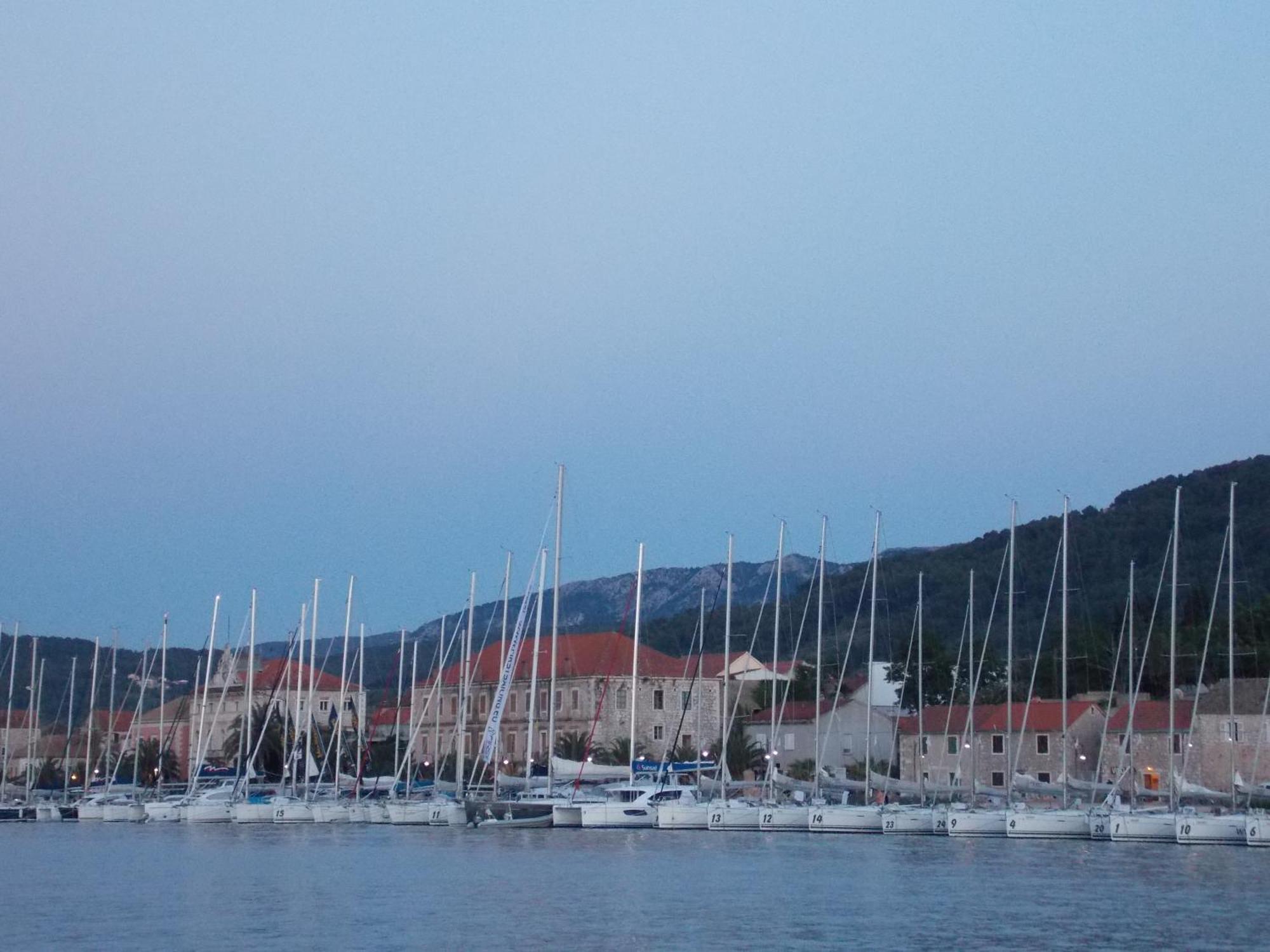 Ana * Stari Grad (Hvar)