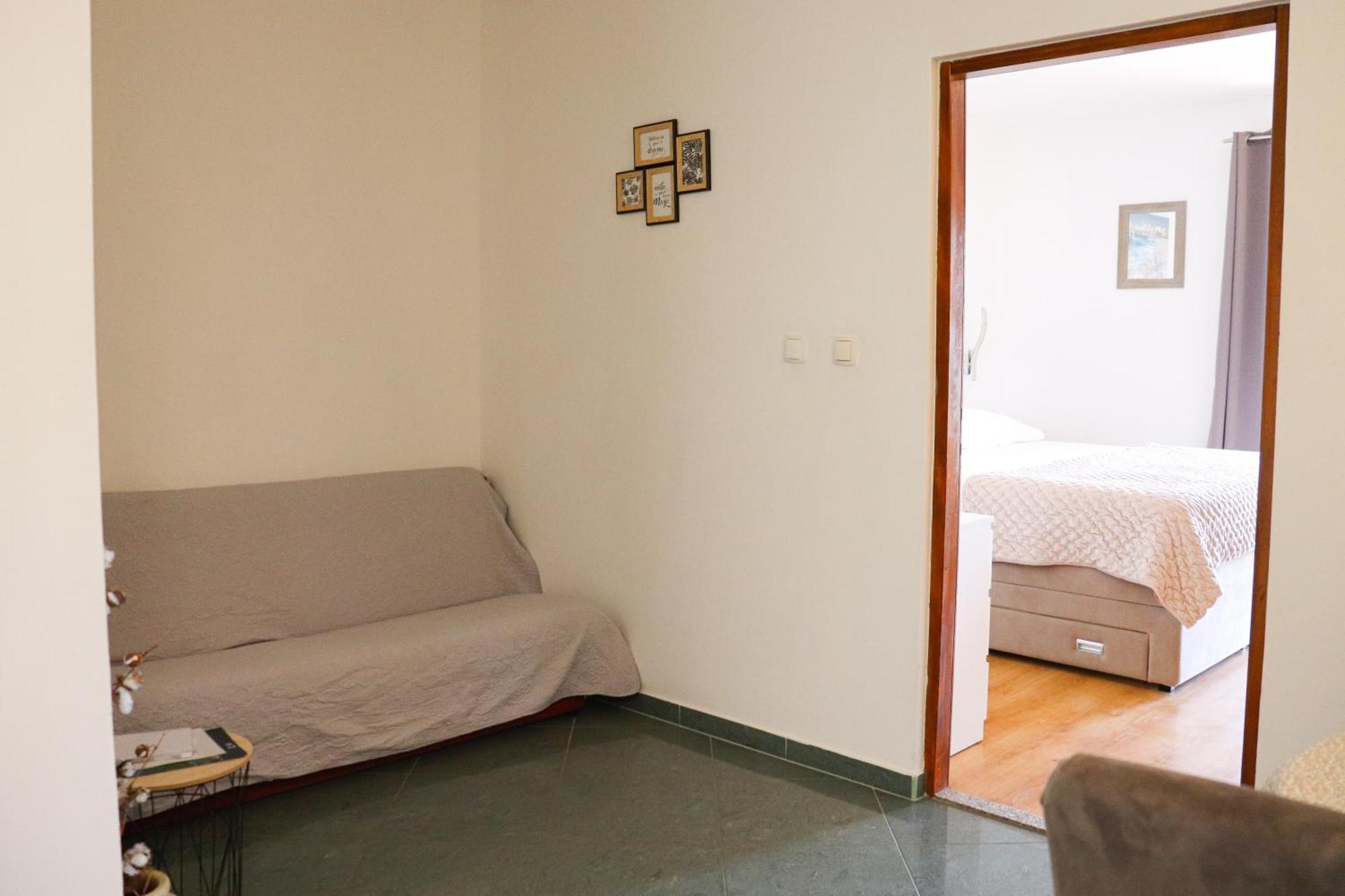 Apartment Ana *