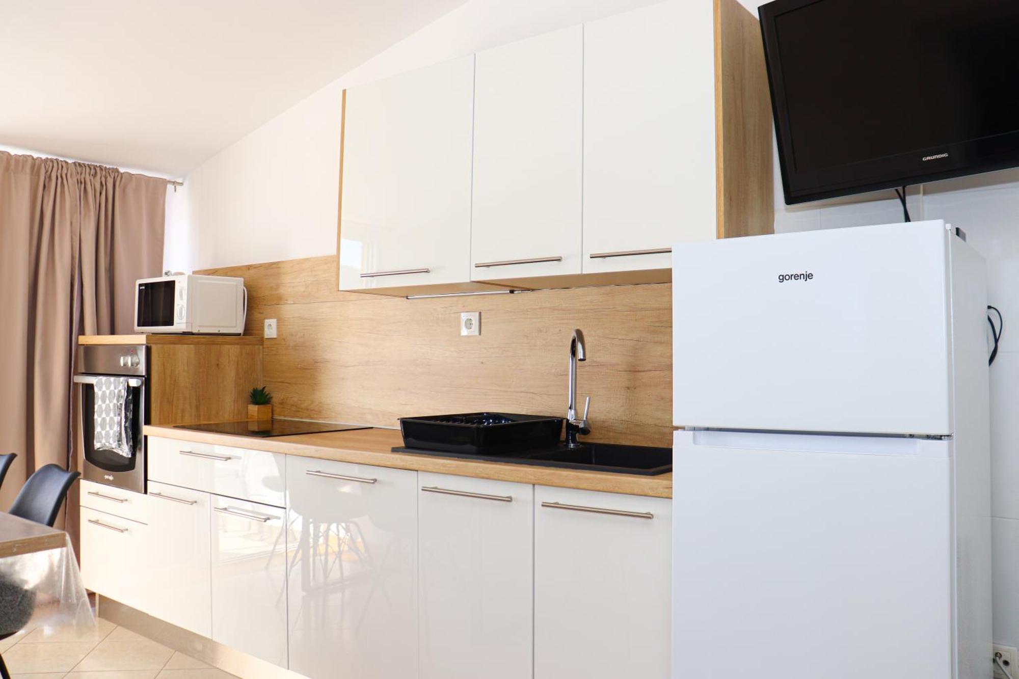 Ana Apartment *